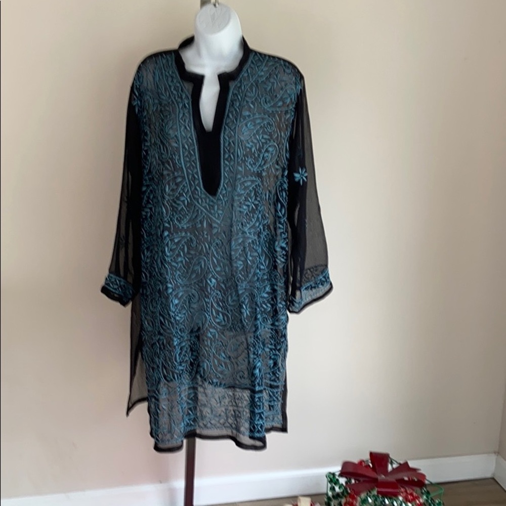 Women’s blouse